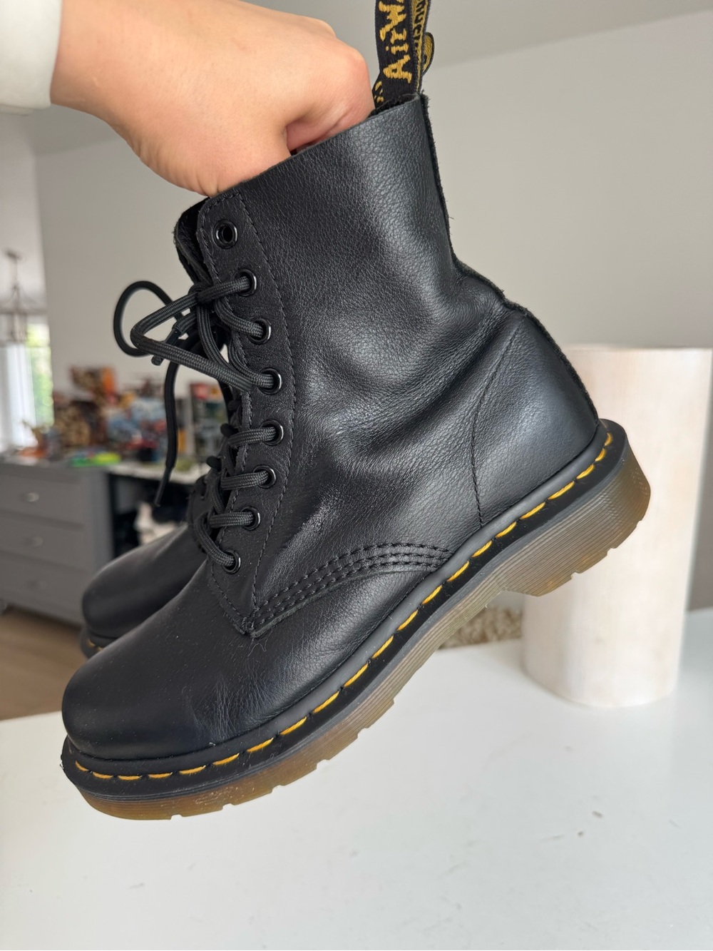 DR. MARTENS BLACK LEATHER LACE-UP BOOTS UK 5 EU 38